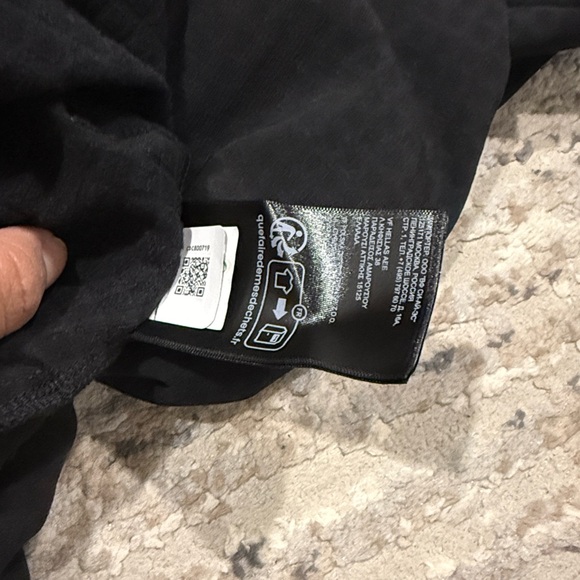 The North Face Black Half-Zip pullover - Picture 8 of 10